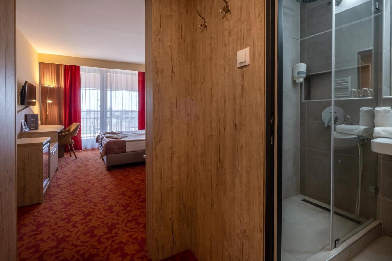 באלאטונפורד Hotel Margareta מראה חיצוני תמונה