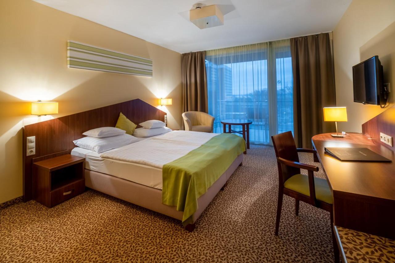 באלאטונפורד Hotel Margareta מראה חיצוני תמונה