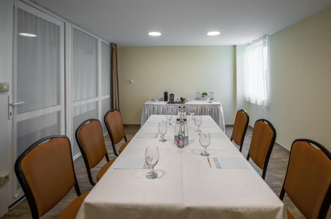 באלאטונפורד Hotel Margareta מראה חיצוני תמונה