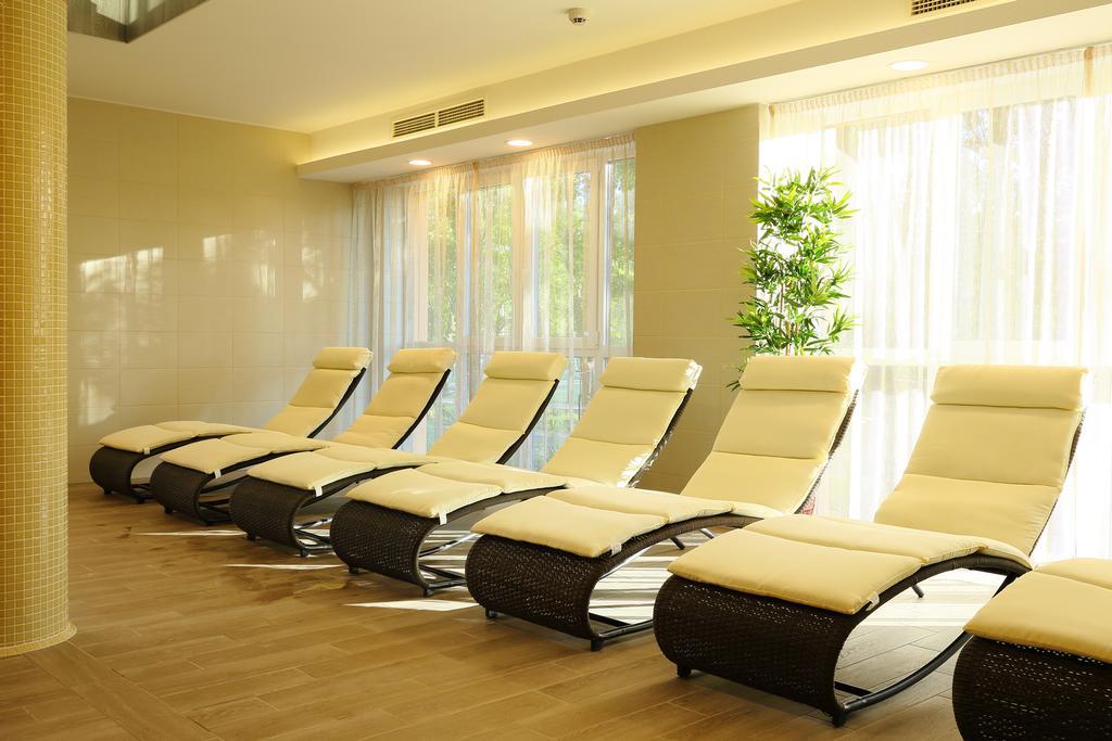 באלאטונפורד Hotel Margareta מראה חיצוני תמונה