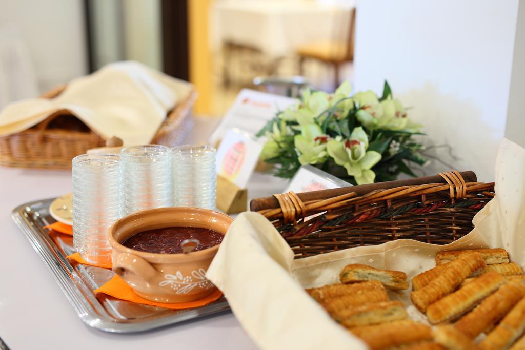 באלאטונפורד Hotel Margareta מראה חיצוני תמונה